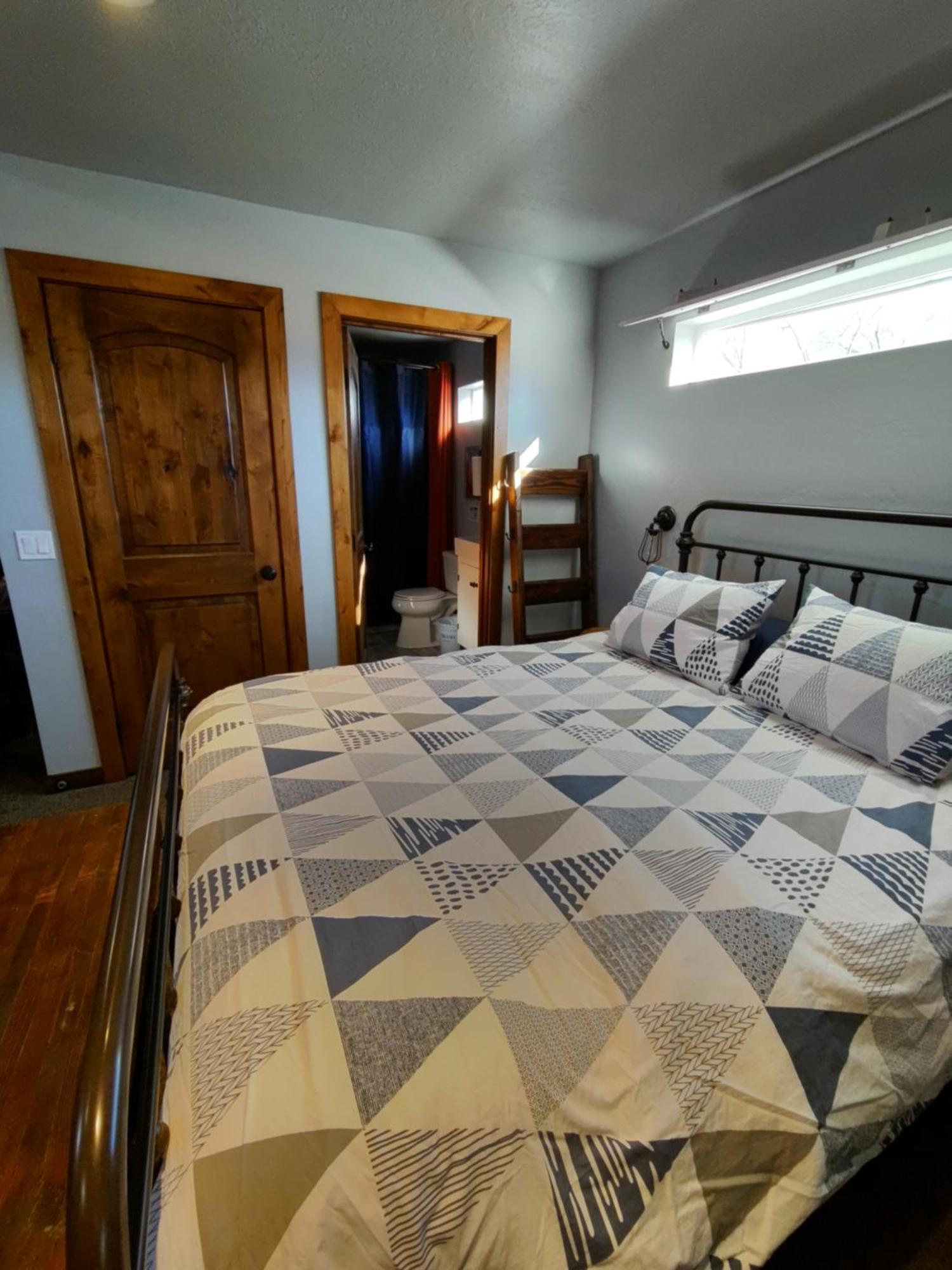 Private, Charming Cabin - Sleeps 5 - The Evergreen - Bryce Canyon National Park Cannonville Exterior photo